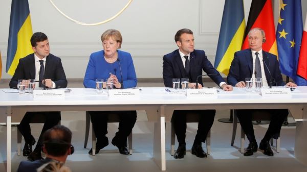 ЕС назвал саммит в Париже «окном возможностей» для Минских соглашений