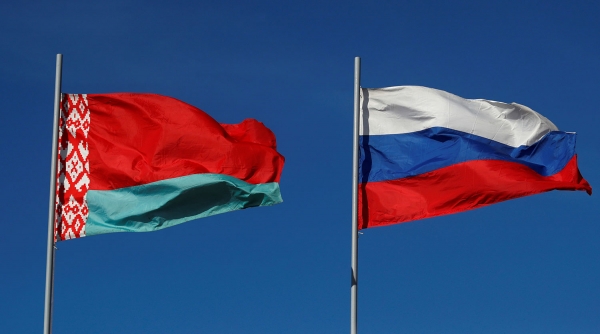 РФ и Белоруссия продлили дополнения к контрактам на транзит и поставку газа